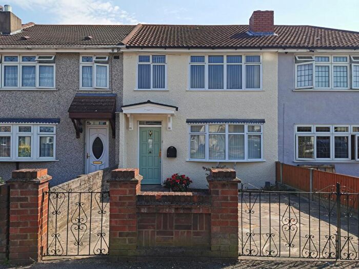 3 Bedroom House To Rent In St. Andrews Avenue, RM12