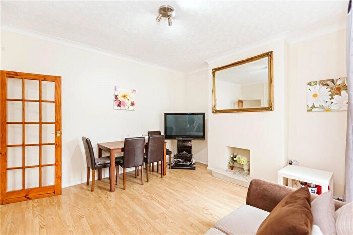 4 Bedroom Terraced House To Rent In Hanham Road, Kingswood, Bristol, BS15