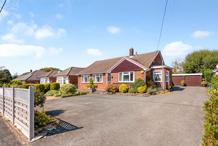 4 Bedroom Detached Bungalow For Sale In Boorley Green, SO32