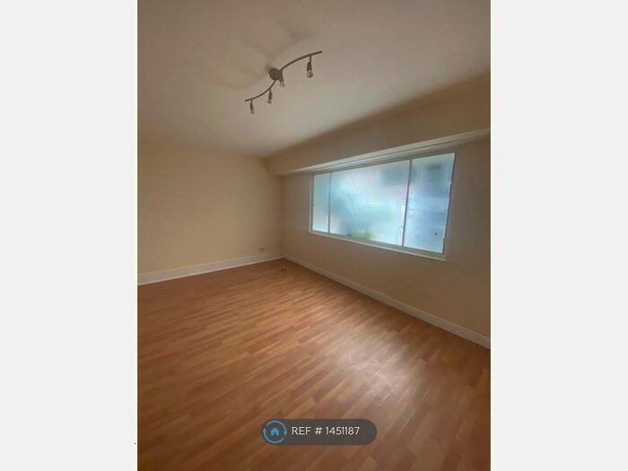 1 Bedroom Flat To Rent In London Road, Leicester, LE2