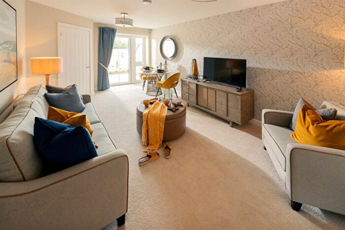 2 Bedroom Apartment For Sale In Foxglove Place, Willand Road Cullompton, EX15