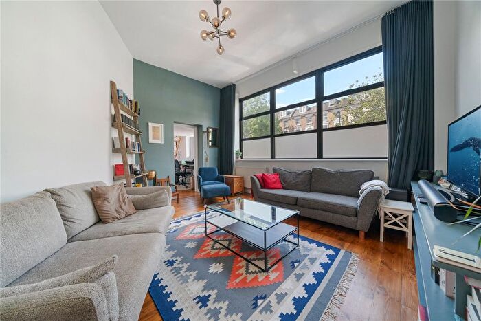 2 Bedroom Flat For Sale In Petherton Road, London, N5