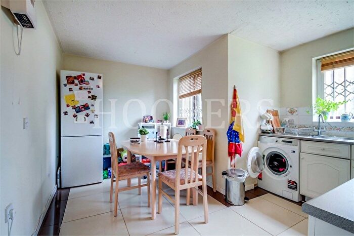 2 Bedroom Flat To Rent In Dog Lane, London, NW10