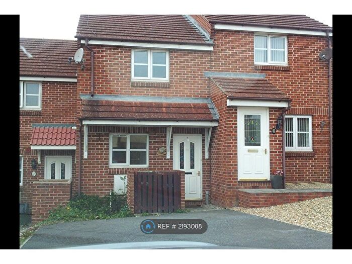 2 Bedroom Terraced House To Rent In Orkney Close, Torquay, TQ2