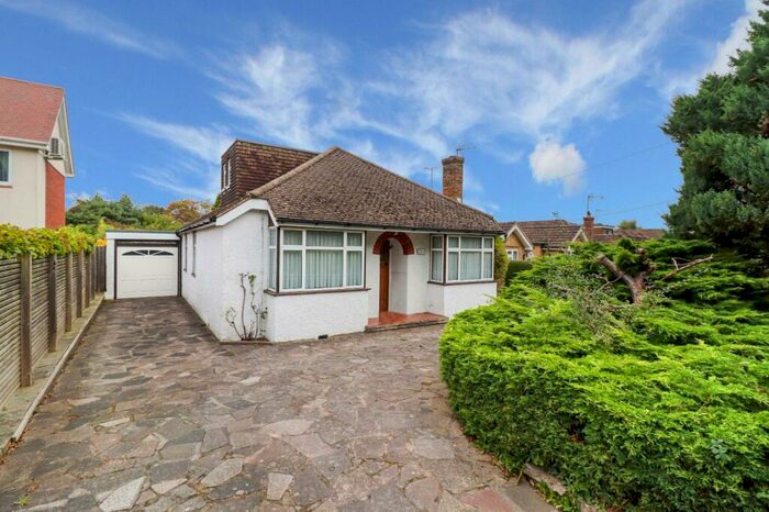 5 Bedroom Detached House For Sale In Botley Road, Chesham, Bucks, HP5