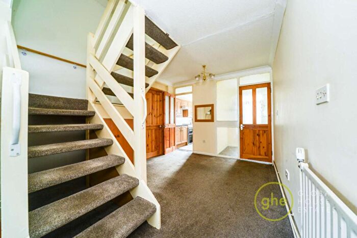 2 Bedroom Maisonette To Rent In Nigel Mews, Ilford, London, IG1
