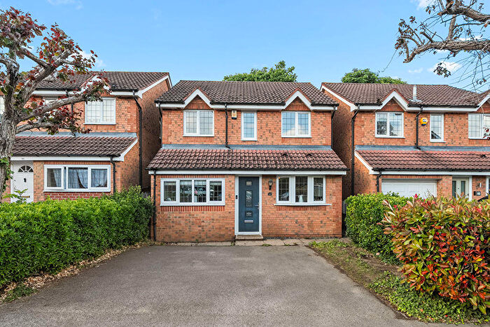 3 Bedroom Detached House For Sale In Redwoods, Row Town, KT15