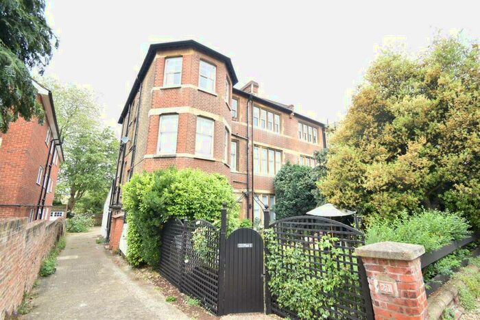 1 Bedroom Apartment To Rent In Adelaide Road, Surbiton, KT6