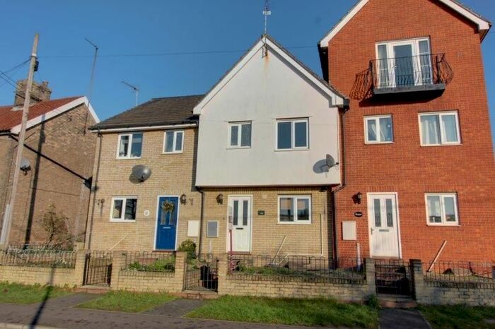 3 Bedroom Terraced House To Rent In Creeting Road West, Stowmarket, IP14