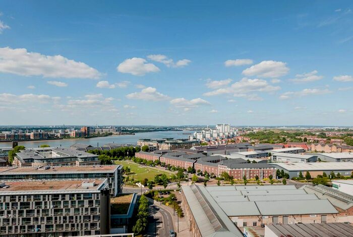 1 Bedroom Flat To Rent In Duncombe House, Woolwich Riverside, London, SE18