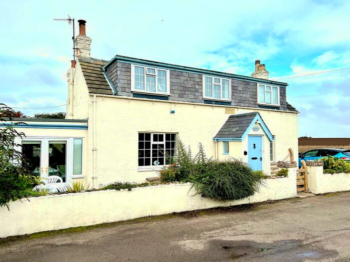 4 Bedroom Cottage For Sale In Low Hauxley, Morpeth, NE65