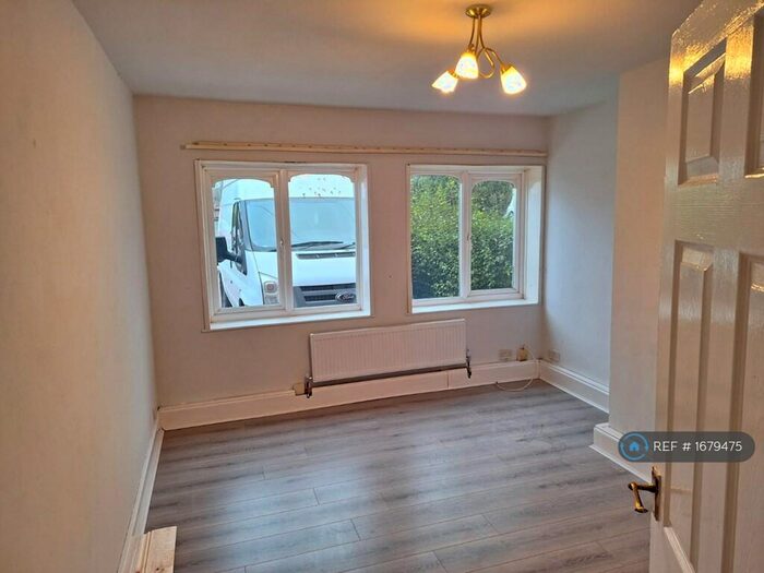 1 Bedroom Flat To Rent In Hayley Green Road, Birmingham, B32