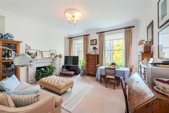 2 Bedroom Flat To Rent In Holland Park Gardens, London, W14