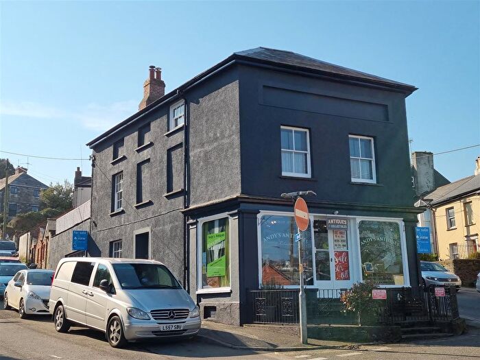 4 Bedroom Town House For Sale In St. Thomas Road, Launceston, PL15