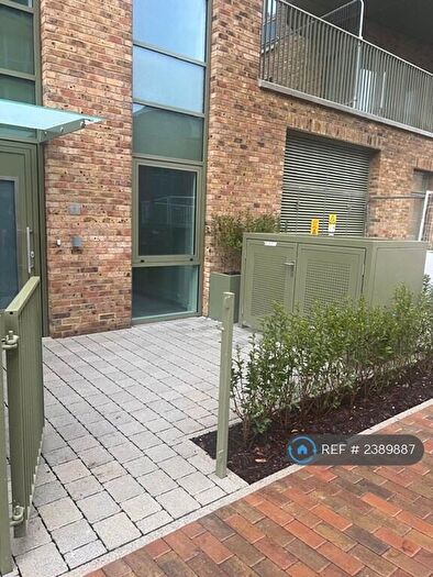 3 Bedroom Semi-Detached House To Rent In Ottley Drive, London, SE3