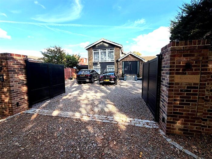 5 Bedroom Detached House For Sale In Golf Lane, Whitehill, Bordon, Hampshire, GU35