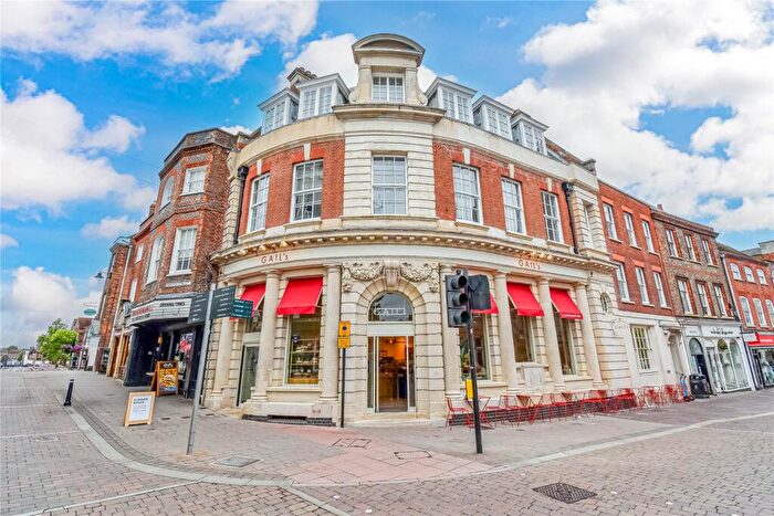 1 Bedroom Apartment To Rent In Mansion House Street, Newbury, Berkshire, RG14