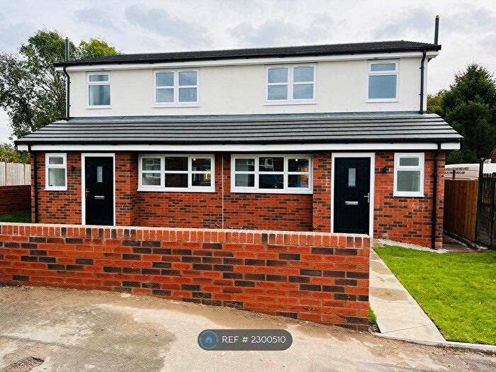 3 Bedroom Semi-Detached House To Rent In Wigan, Wigan, WN2