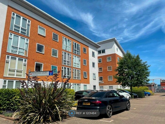 3 Bedroom Maisonette To Rent In Felixstowe Court, London, E16