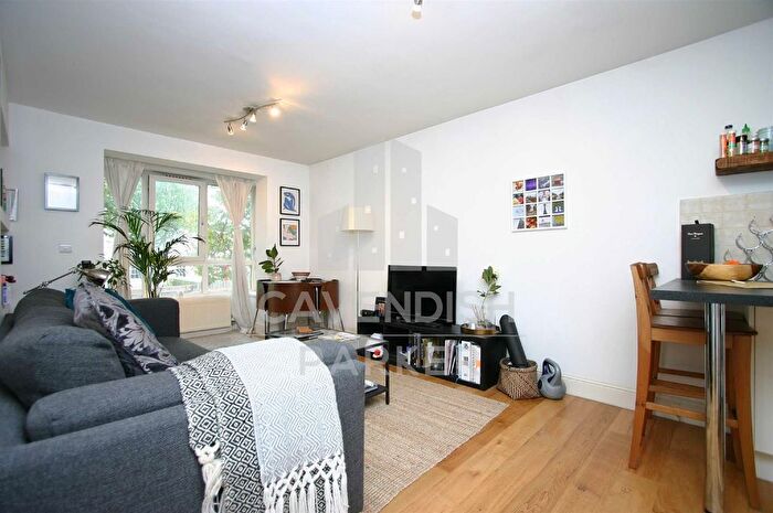 1 Bedroom Flat To Rent In Bride Street, Islington, London, N7