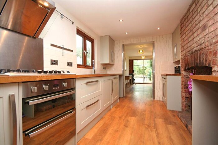 3 Bedroom Terraced House To Rent In Gloucester Road, Cheltenham, Gloucestershire, GL51