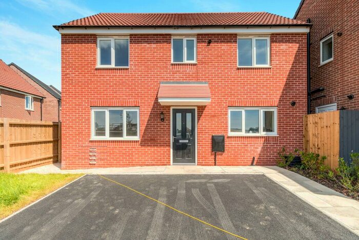 3 Bedroom Detached House To Rent In Mandalay Road, Pleasley, NG19