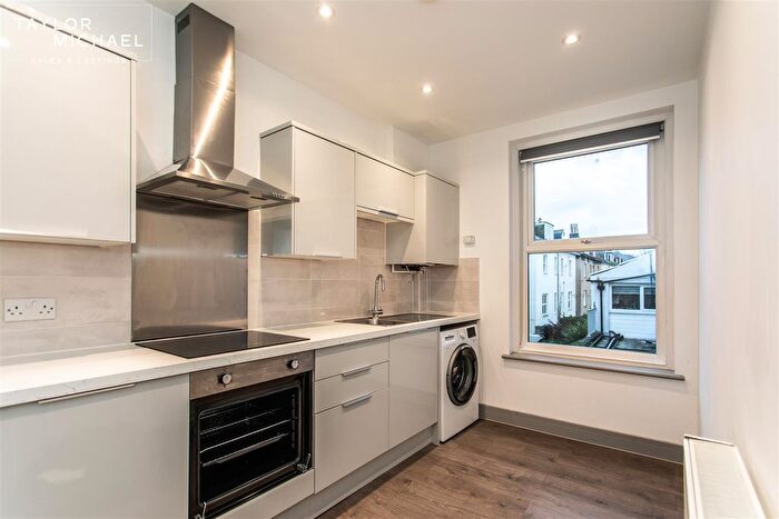 2 Bedroom Flat To Rent In Goldstone Street, Hove, BN3