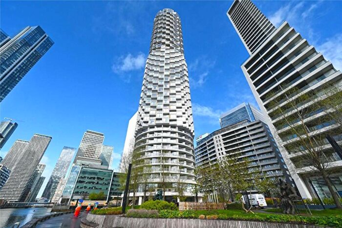 2 Bedroom Flat To Rent In Park Drive, London, E14