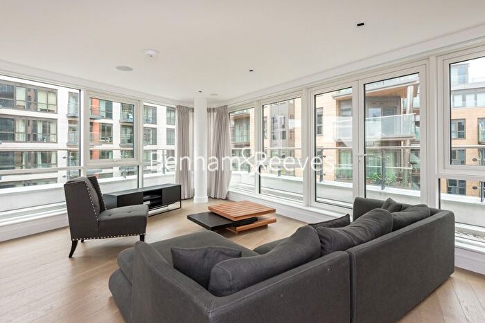 3 Bedroom Flat To Rent In Longfield Avenue, Ealing, W5