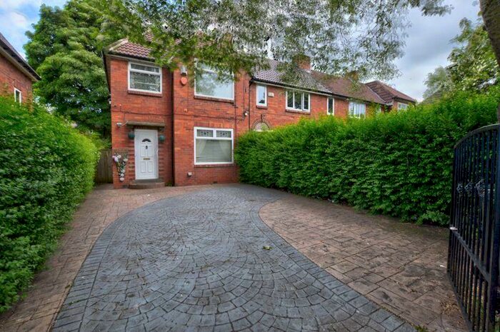 3 Bedroom Semi-Detached House To Rent In Two Ball Lonnen, Newcastle Upon Tyne, NE4