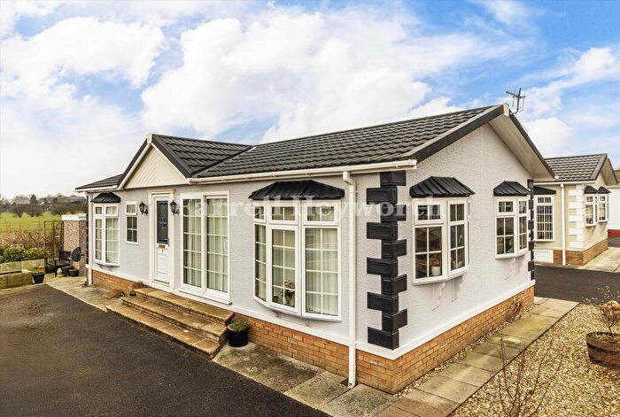 3 Bedroom Bungalow For Sale In Stud Farm Park Oxcliffe Road, Heaton With Oxcliffe, Morecambe, LA3