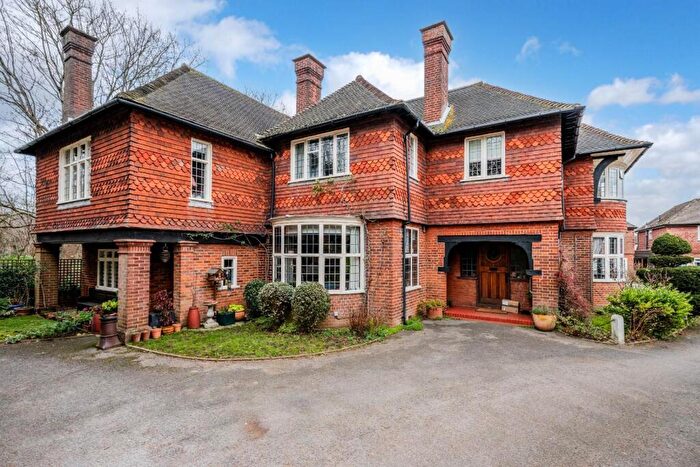 2 Bedroom Flat For Sale In Winkworth Place, Banstead, SM7