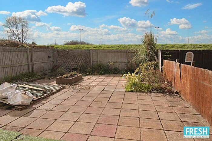 2 Bedroom Semi-Detached House For Sale In Clos Marina, Gowerton, Swansea, SA4