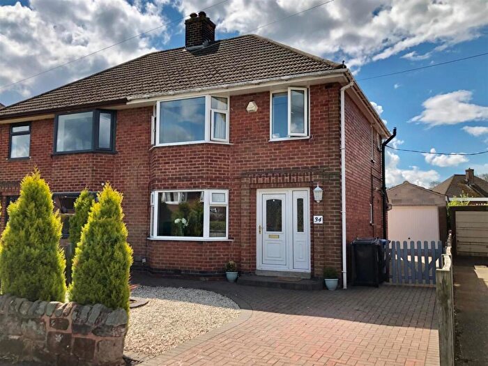 3 Bedroom House To Rent In Barry Road, Brimington, S43