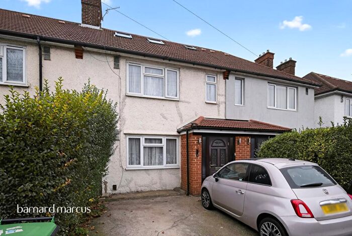 5 Bedroom Semi-Detached House For Sale In Old Town, Croydon, CR0