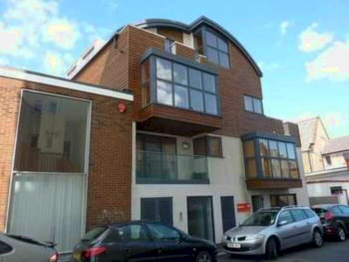 1 Bedroom Flat To Rent In Marine Road, Eastbourne, BN22