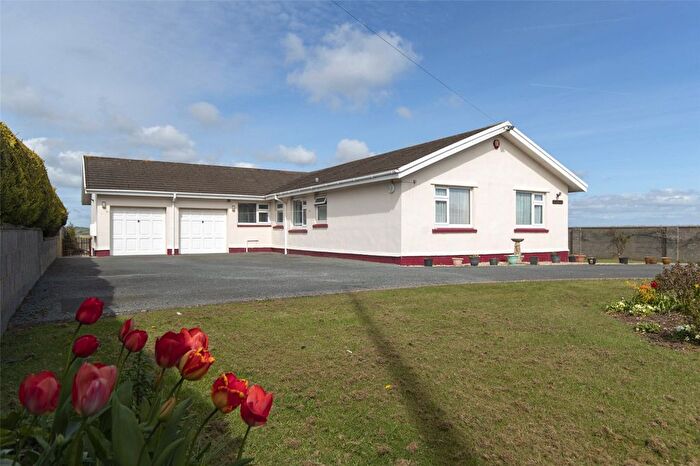 5 Bedroom Bungalow For Sale In Swn-Y-Gwynt, Neyland Road, Steynton, Milford Haven, SA73