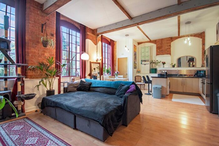 2 Bedroom Flat For Sale In Portland Square, Portland Road, Nottingham, Nottinghamshire, NG7