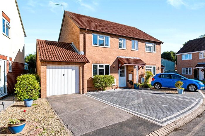 3 Bedroom Semi-Detached House For Sale In The Teasles, Warminster, BA12