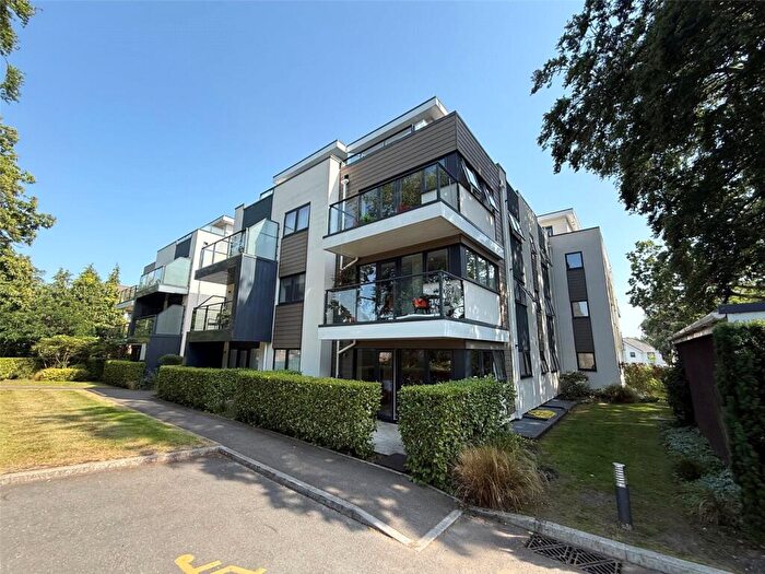 2 Bedroom Apartment For Sale In Bournemouth Road, Parkstone, Poole, Dorset, BH14