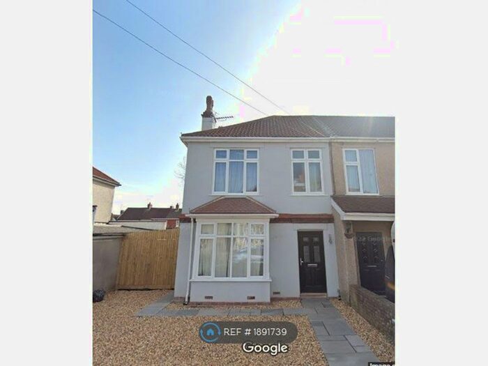 Studio To Rent In Grantham Road, Bristol, BS15