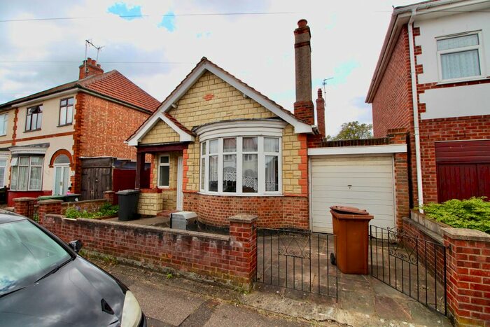 2 Bedroom Detached Bungalow To Rent In Exeter Road, Peterborough, PE1
