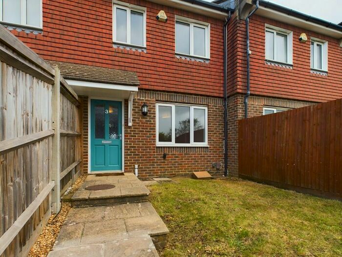 3 Bedroom Terraced House To Rent In Maytree Close, Hove, BN3