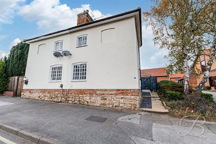 1 Bedroom Cottage For Sale In Mansfield Road, Edwinstowe, Mansfield, NG21