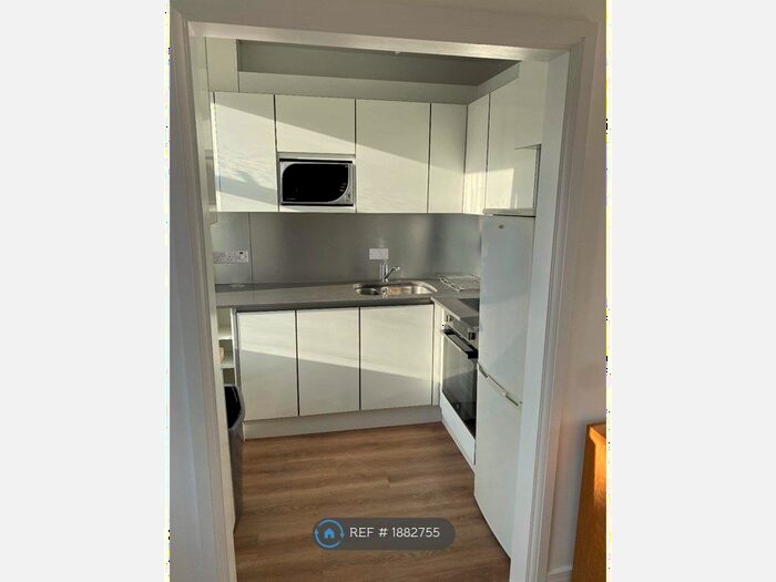 2 Bedroom Maisonette To Rent In Belvedere Road, London, E10