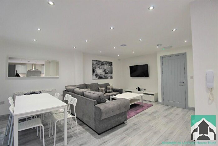 7 Bedroom End Of Terrace House To Rent In Heeley Road, Birmingham, B29