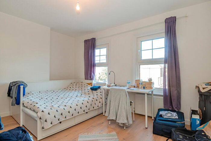 3 Bedroom Terraced House For Sale In London Road, Grays, RM20