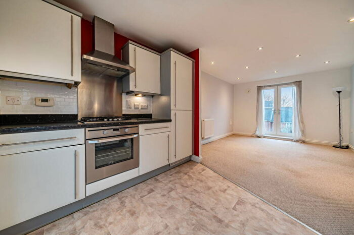 2 Bedroom Flat For Sale In Sinclair Drive Basingstoke, RG21