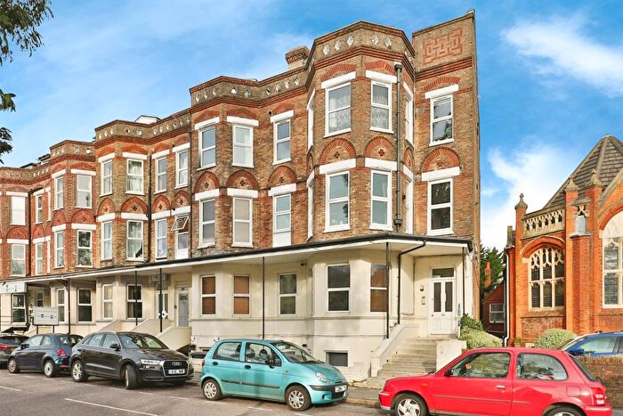 1 Bedroom Flat For Sale In West Hill Road, Bournemouth, BH2