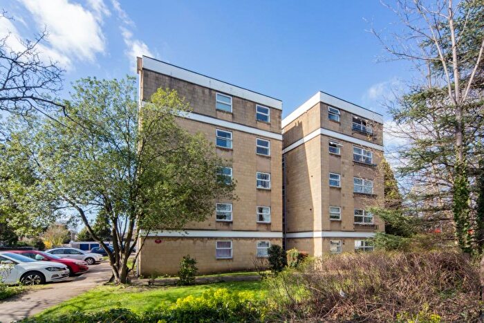 2 Bedroom Flat To Rent In St. Stephens Road, Cheltenham, GL51